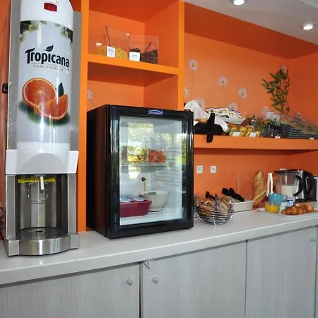 Premiere Classe Est - Technopole Hotel *