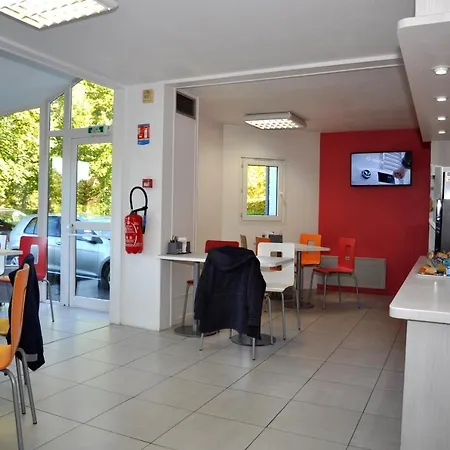 Hotel Premiere Classe Est - Technopole
