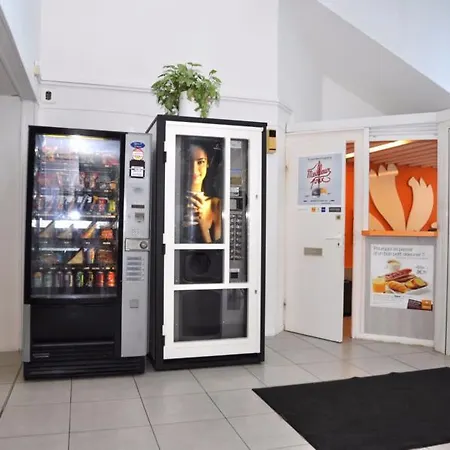 Premiere Classe Est - Technopole Hotel